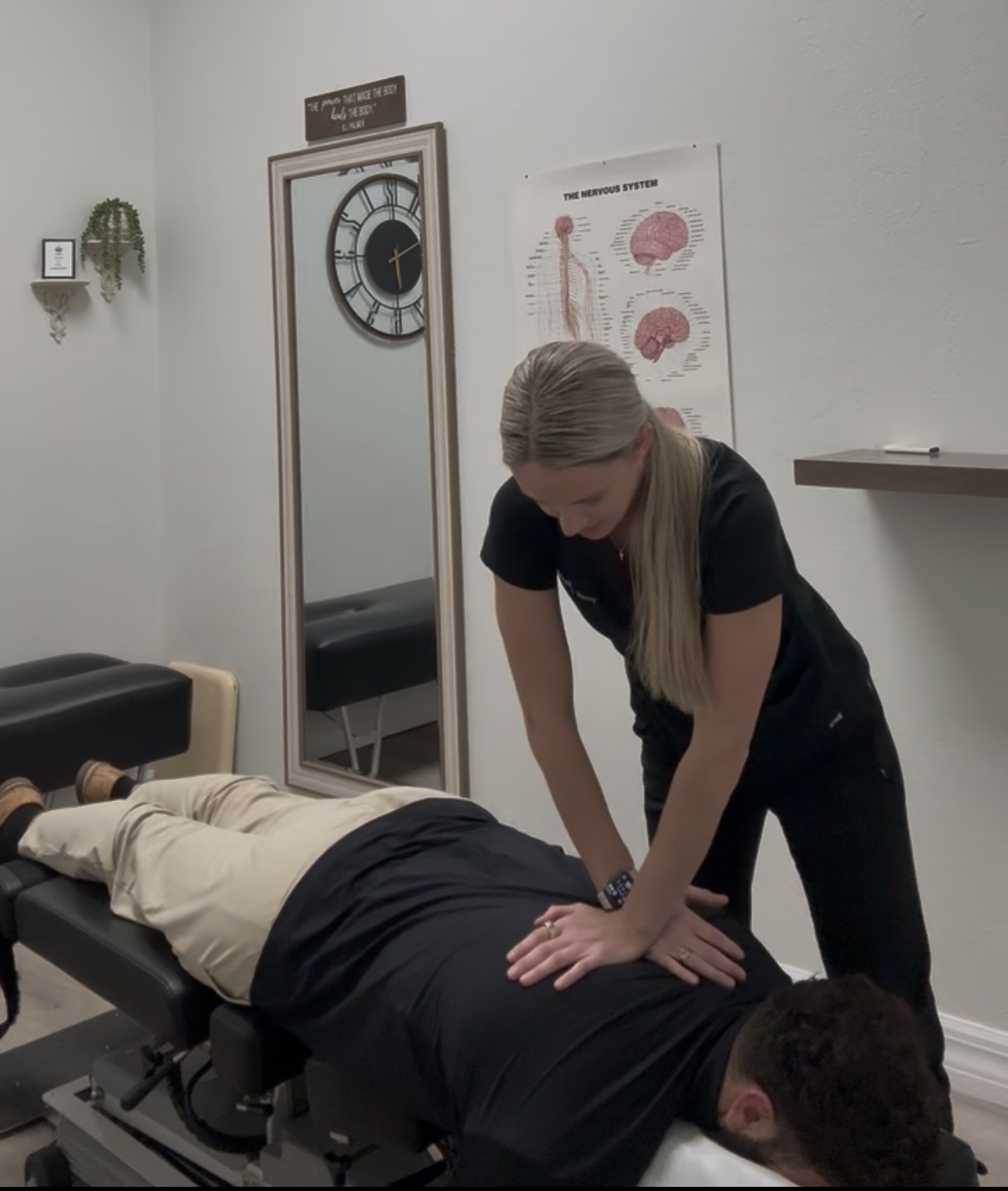 Upper Back Pain Fort Myers: How Busy Adults Near Bell Tower Neighborhood Find Relief